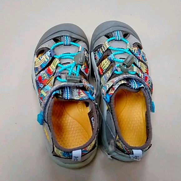 Keen Other - Kids Keen Sandals size US 1 beeswax print H09